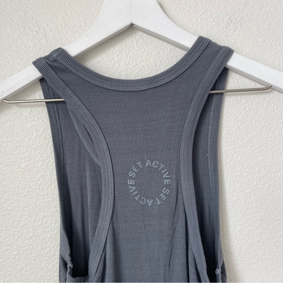 Set Active• Ribbed Tank Top - Picture 3 of 3